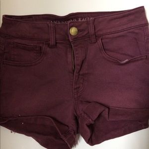 American Eagle 🦅 burgundy shorts